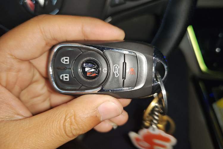 Used Buick GL8 2022 ES Landtrek 653T Comfort Edition Vehicle Key