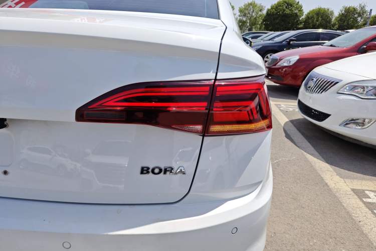 Used Volkswagen Bora 2019 Revised Version 1.5L Automatic Comfort Edition China VI Standard