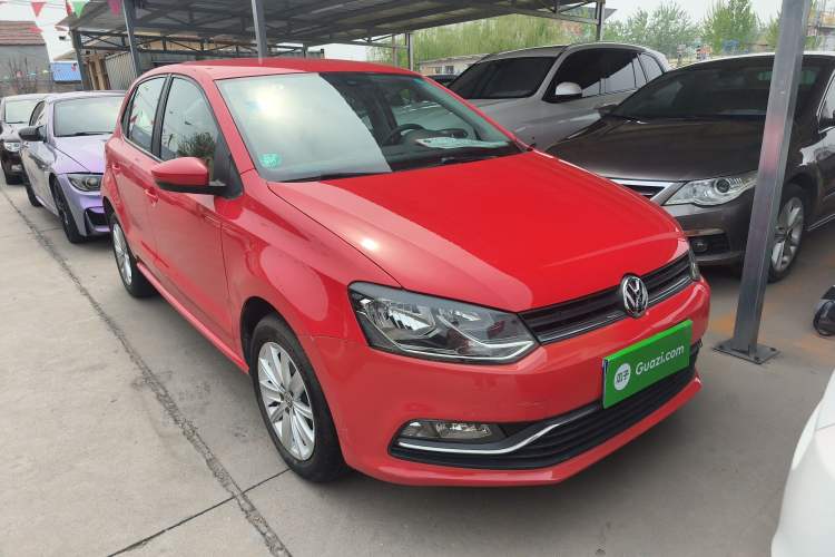 Used Volkswagen Polo 2014 1.6L Automatic Comfort Edition Front Right 45 Deg