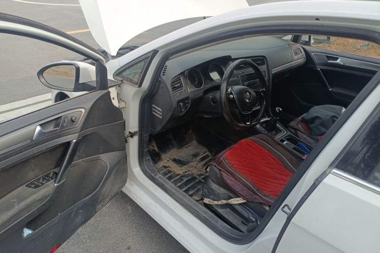 Used Volkswagen Golf 2014 1.4 TSI Manual Comfort Model
