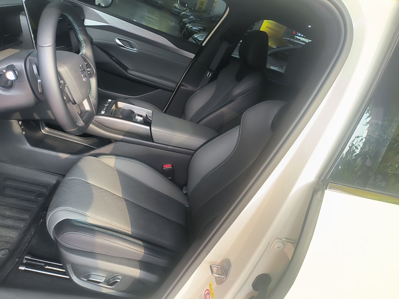 BYD Qin L 2025 EV 545KM Cloud Suspension Edition — снимка 17
