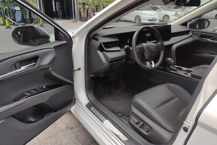 Used Toyota Camry 2024 2.0G Prestige Edition Driver Seat