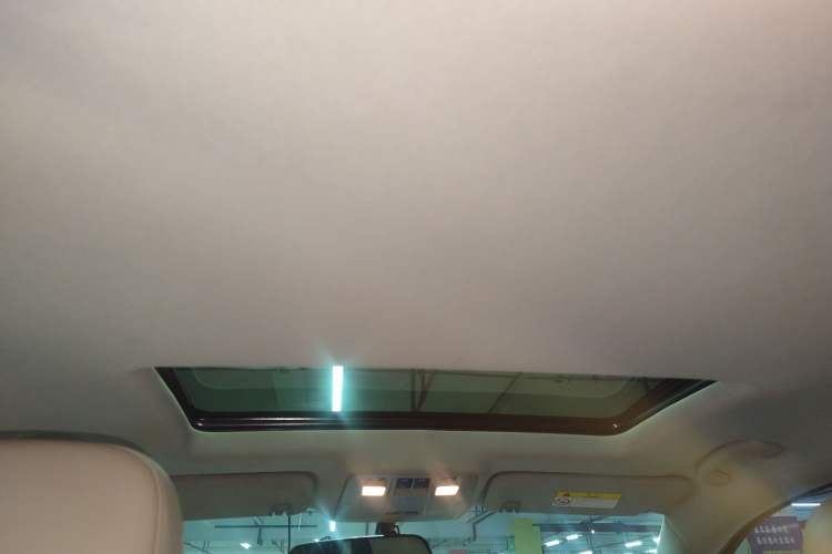 Used Chevrolet Malibu 2017 1.5T Automatic Luxury Edition Headliner