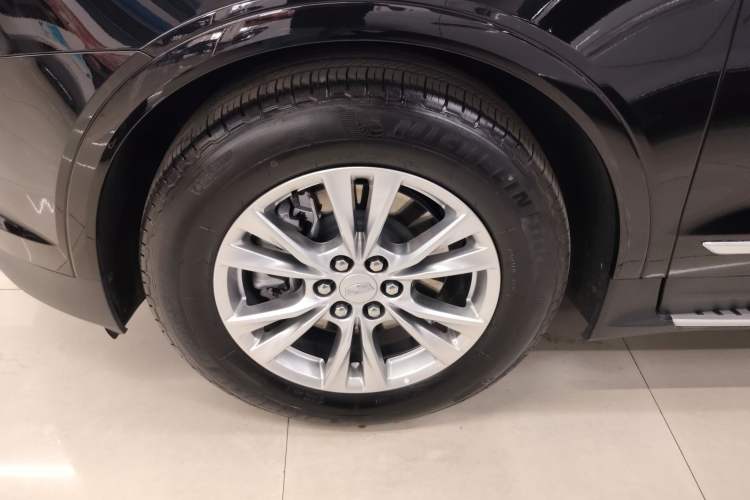 Used Cadillac XT5 2024 2.0T Two-Wheel Drive Fashion Edition Left Front Wheel Hub