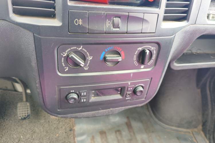 Used Wuling Zhiguang 2013 1.0L Practical Version
