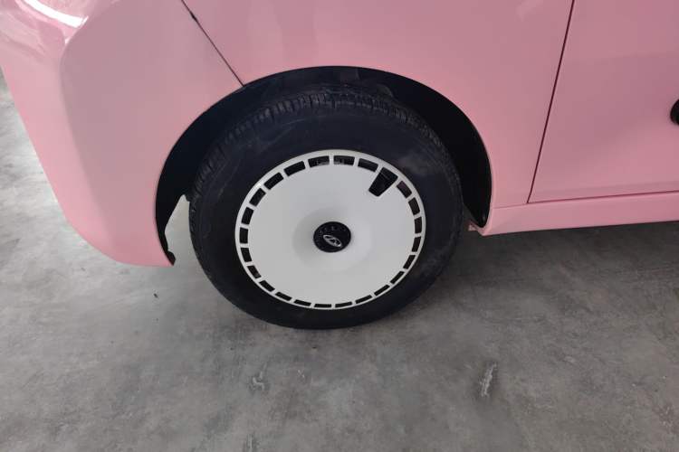 Used Chery New Energy QQ Ice Cream 2022 Taohuanxi Sweet Peach Edition