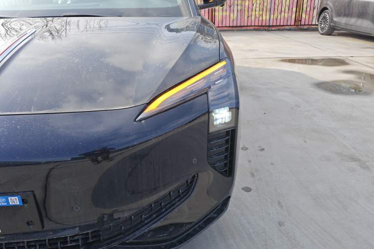 Used Hongqi EH7 2025 600 Smart Selection Edition