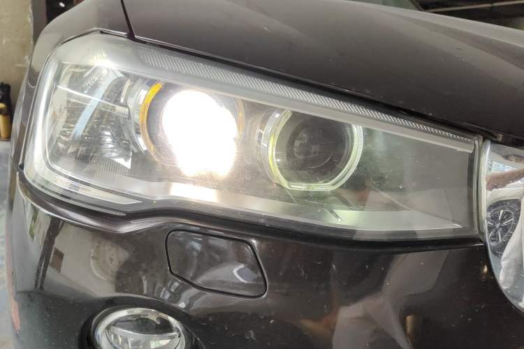 Used BMW X3 2014 xDrive20i Leading Model Right Front Headlight