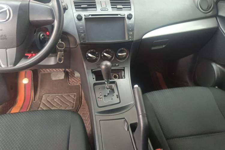 Used Mazda Mazda 3 2013 Hatchback 1.6L Automatic Elite Model
