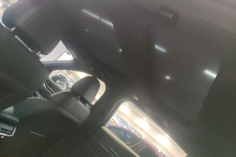 Used Ford Mondeo 2025 2.0T EcoBoost Ultimate Edition Headliner