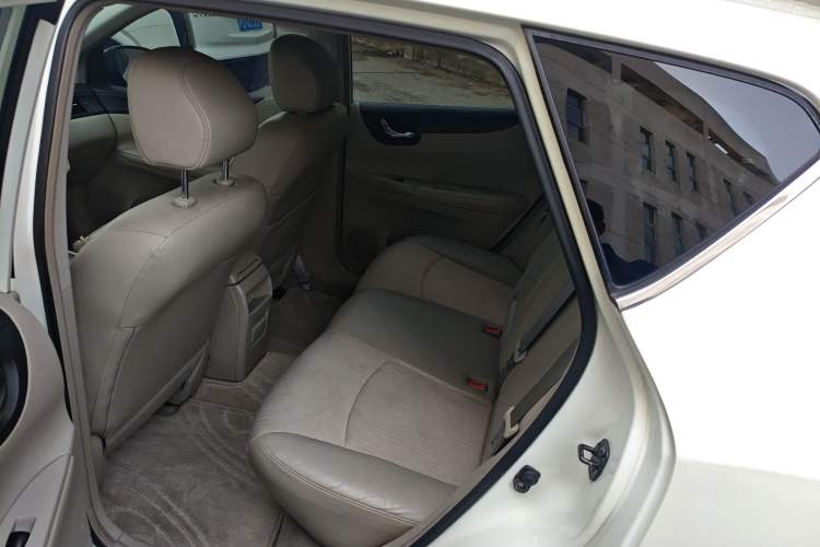 Used Nissan Tiida 2011 1.6L CVT Comfort Model
