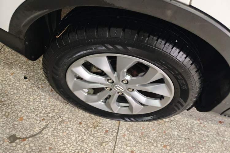 Used GAC Trumpchi GS3 2017 150N Automatic Elite Edition Right Rear Wheel Hub