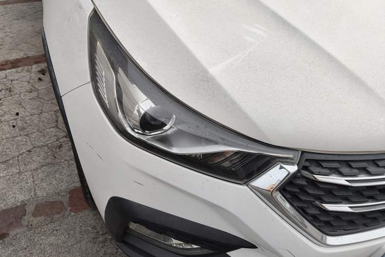 Used Baojun 310W 2018 1.5L Automatic Luxury Version China V