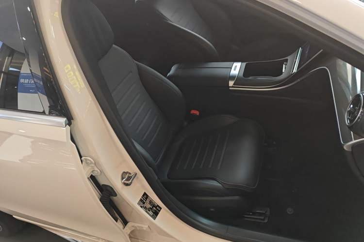 Used Mercedes-Benz C-Class New Energy 2023 Second Facelift C 350 eL
