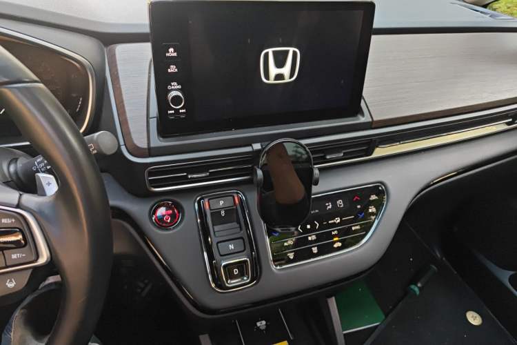 Used Honda Odyssey 2024 2.0L eHEV Sharp·Luxury Edition