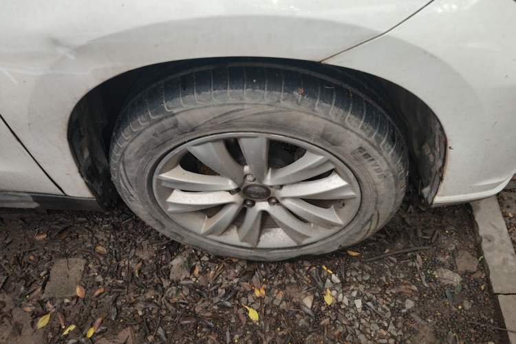 Used Haval H2 2014 1.5T Manual Two-Wheel Drive Elite Edition Right Front Wheel Hub