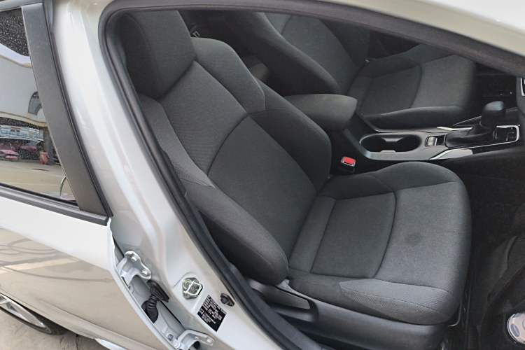 Used Toyota Levin 2021 185T CVT Luxury Edition Right Front Seat