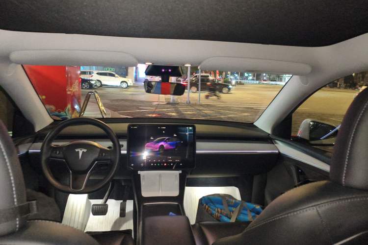 Used Tesla Model Y 2023 Rear-Wheel-Drive Version