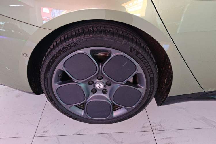 Used Xiaomi Auto SU7 2024 Rear-Drive Ultra-Long Range Advanced Pro-Level Intelligent Driving Version
