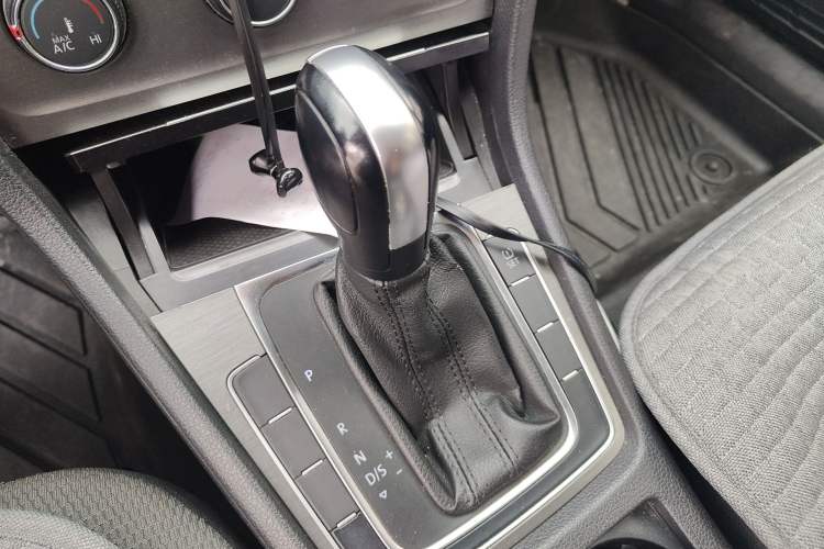 Used Volkswagen Golf 2015 1.6L Automatic Comfort Model