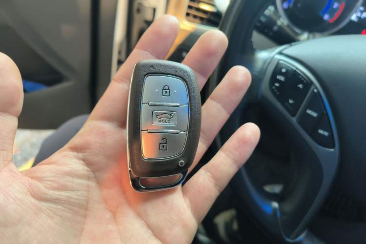 Used Hyundai Elantra (5th Generation / Langdong) 2015 1.6L Automatic Luxury Model Vehicle Key