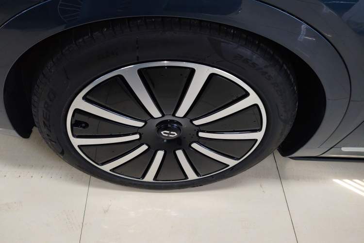 Used Hima AITO M9 2024 Range-Extended Ultra Version 42 kWh 6-Seater Model