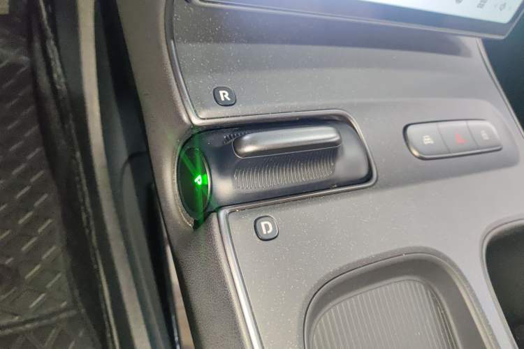 Used Nio ET5 2022 75 kWh Gear Lever