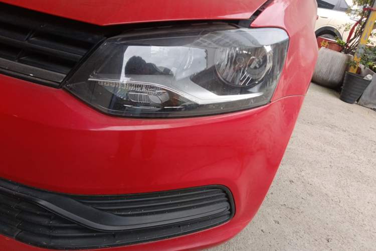 Used Volkswagen Polo 2014 1.4L Manual Fashion Edition