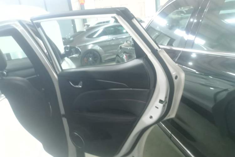 Used Dongfeng Fengon 500 2022 1.5L CVT Enjoyment Version