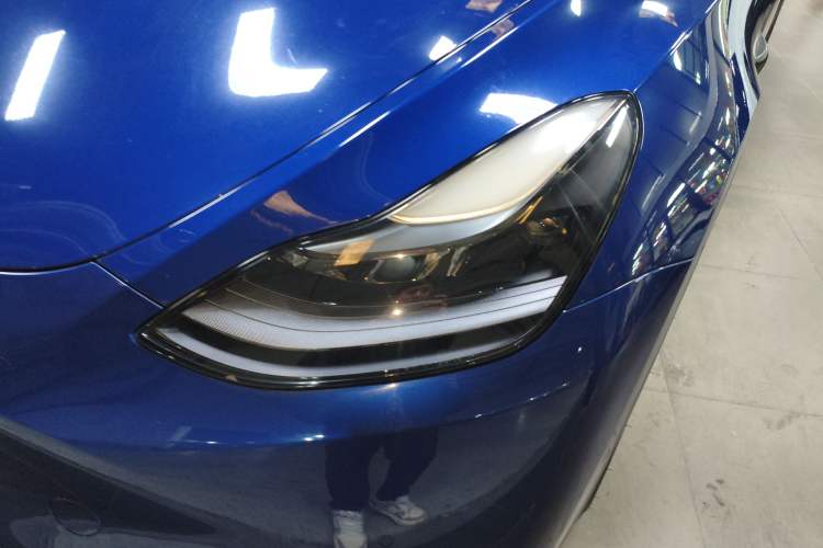 Used Tesla Model Y 2021 Long-Range All-Wheel-Drive Version Left Front Headlight