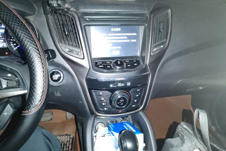 Used Changan CS75 2014 1.8T Automatic Elite Model China IV Standard
