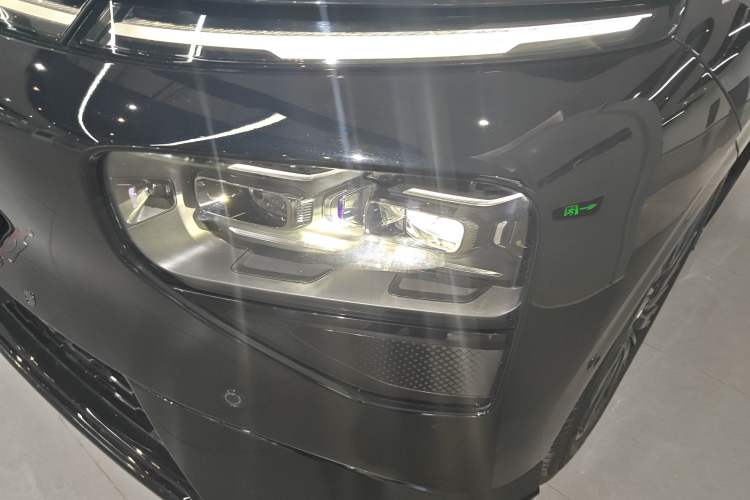 Used XPeng G9 2025 625 Long-Range Max Left Front Headlight