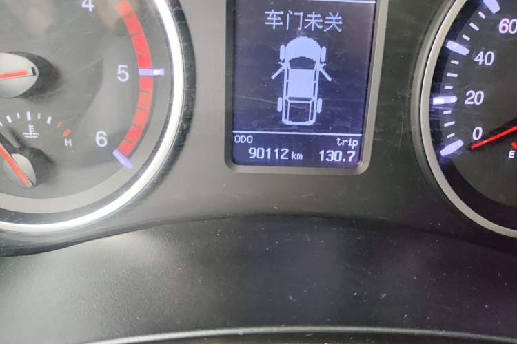 Used Great Wall Wingle 5 2017 2.0T European-spec Diesel Two-Wheel Drive Entry-Level Small Double-Cab GW4D20E Odometer Close Up