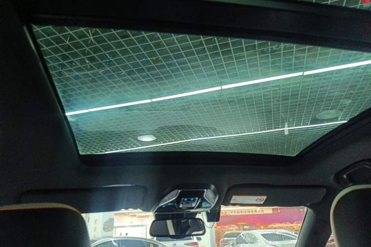 Used Ford Equator 2023 EcoBoost 225 Obsidian Orange Edition Prestige 7-Seater (2/2/3)
