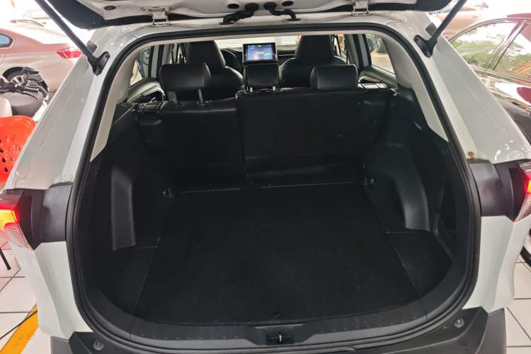 Used Toyota RAV4 2020 2.0L CVT Two-Wheel Drive Fashion Edition Trunk