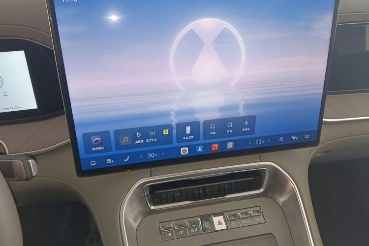 Used Denza N9 2025 Flagship Model