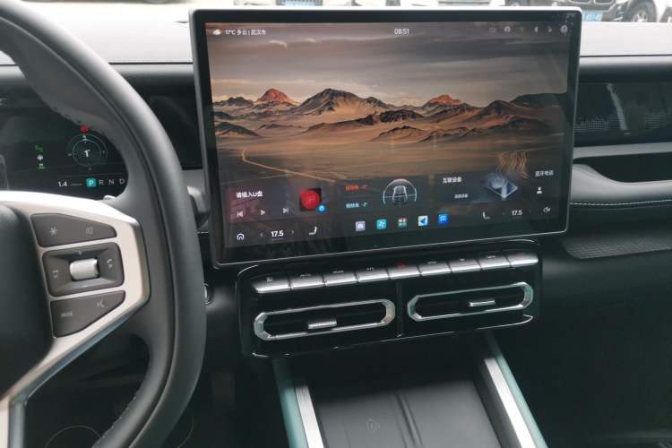 Used JETOUR Freelander 2025 2.0TD Automatic XWD Conqueror Audio And AC Panel