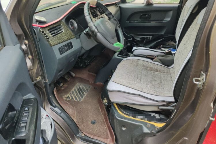 Used Jinbei Hiace X30 2013 1.3L Standard Version
