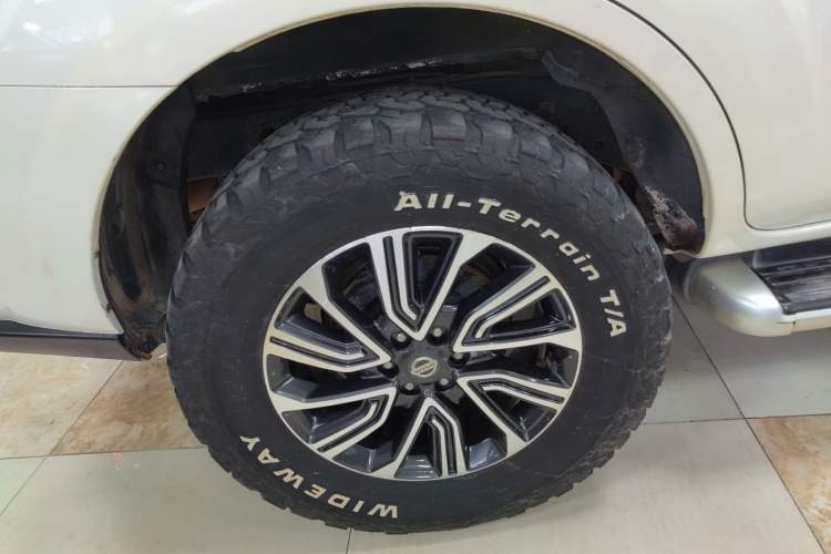 Used Nissan Terra 2018 2.5L Automatic 4x4 Luxury Edition