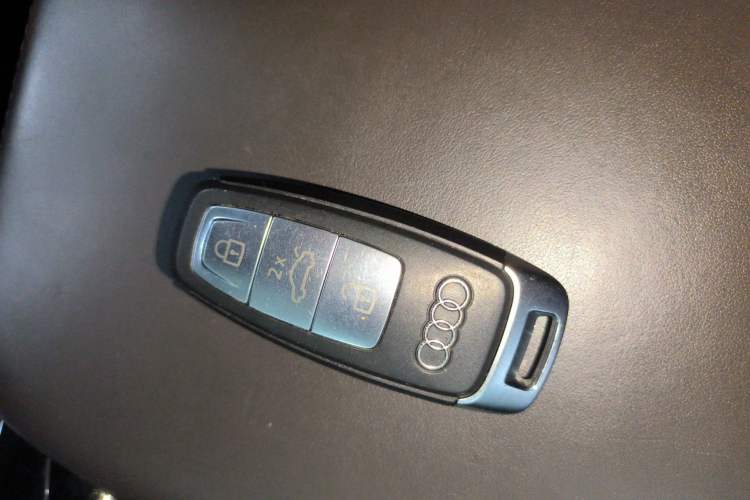 Used Audi A8 2019 Plus A8L 50 TFSI quattro Comfort Model Vehicle Key