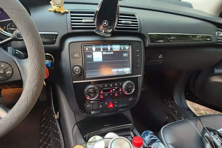 Used Mercedes-Benz R-Class 2017 R 320 4MATIC Business Edition Prestige Model