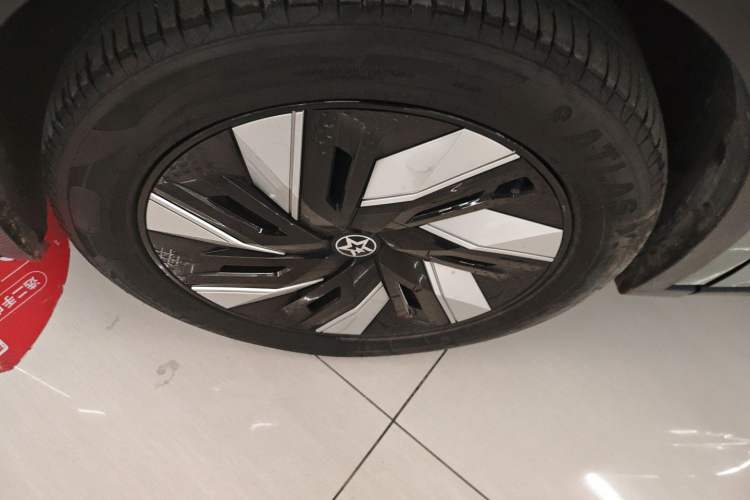 Used Venucia V DD-i 2023 110 km iE Version