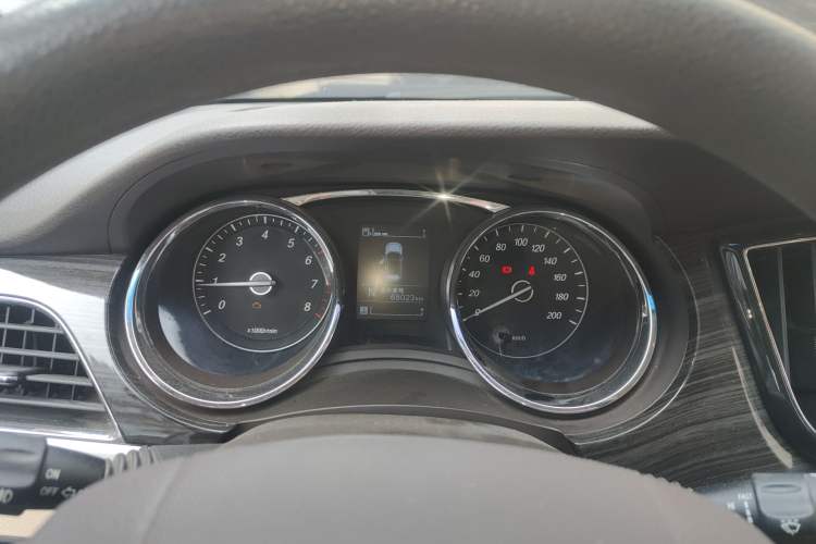 Used Baojun 730 2016 1.8L iAMT Comfort Version 7 Seats