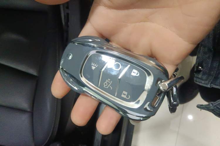 Used Cadillac XT5 2020 28T Luxury Version Vehicle Key