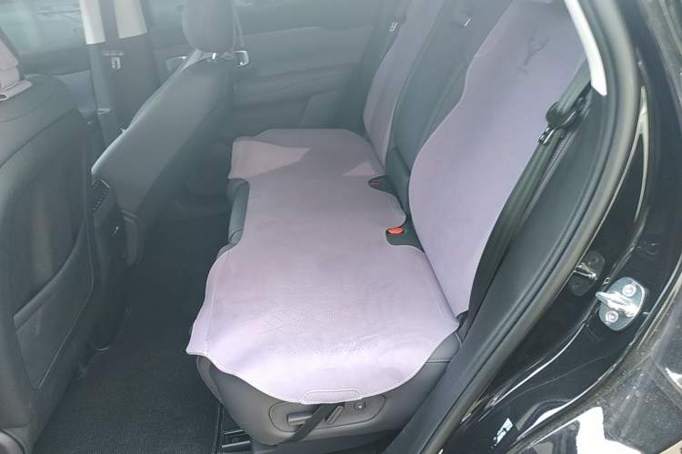 Used Leapmotor C16 2026 Extended-Range 280 LiDAR Zhizun Edition 5 Seats Left Rear Seat