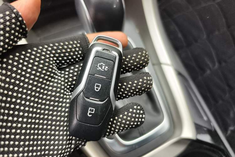 Used Ford Mondeo 2013 2.0L GTDi 200 Luxury Model Vehicle Key