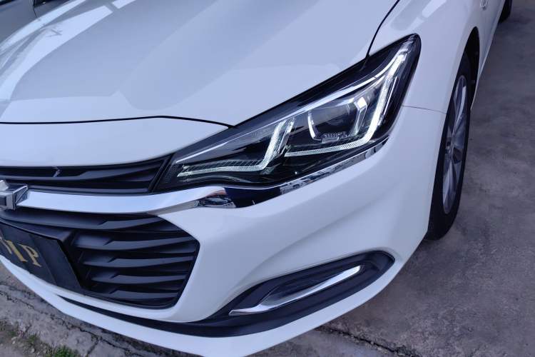 Used Chevrolet Monza 2020 320 Automatic Enjoyment Edition Left Front Headlight