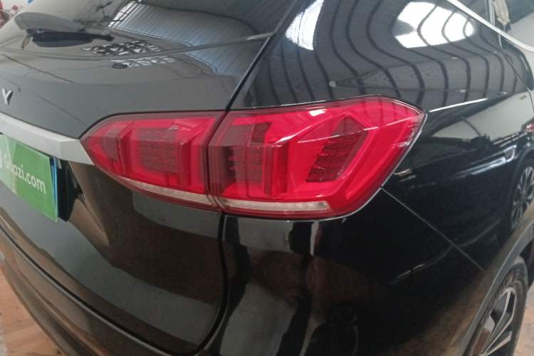 Used Wey VV6 2021 2.0T Two-Wheel Drive Smart Plus
