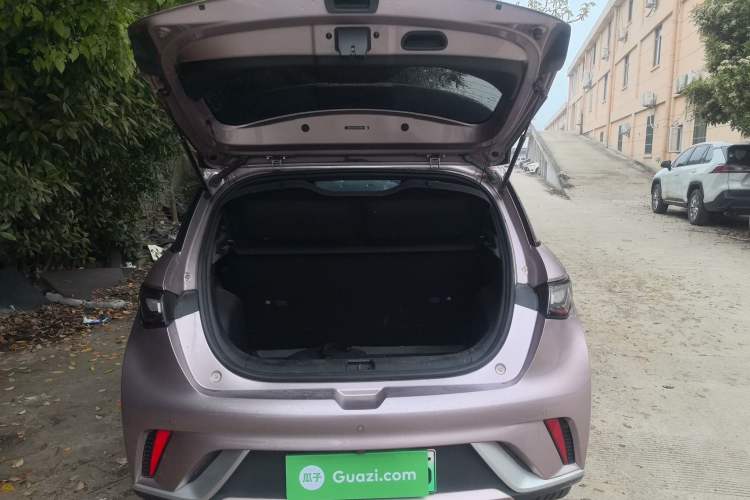 Used BYD Dolphin 2023 420 km Free Version Trunk