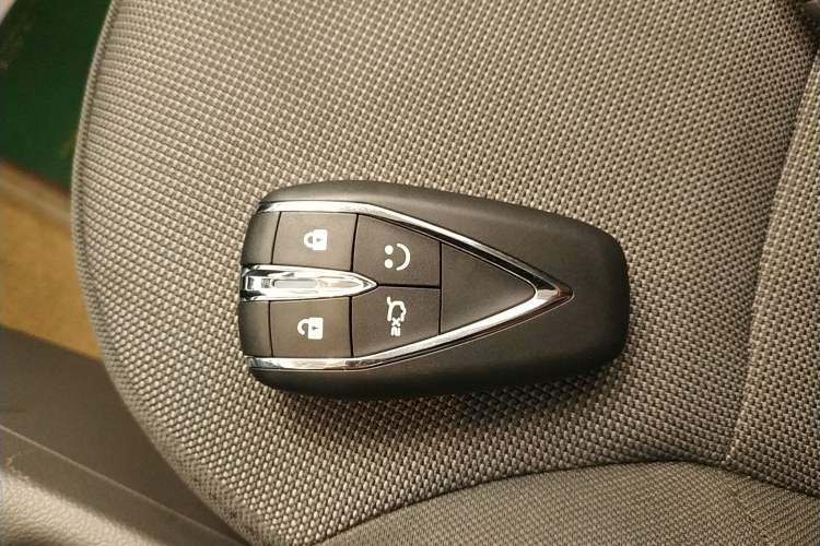 Used CHANGAN Lumin 2022 301km Honey-Sweet Version Interior 1